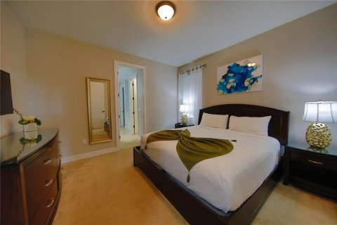 Casa en venta en Kissimmee, Florida, 10 dormitorios, 437.29 m2 № 1590123 - foto 18