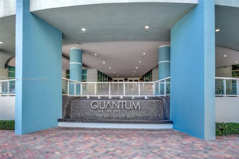 Condo in Miami, Florida, 1 bedroom  № 2026909 - photo 20