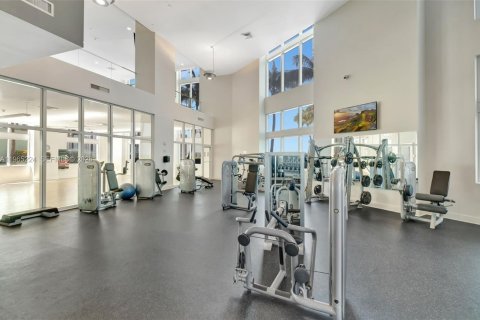 Condo in Miami, Florida, 1 bedroom  № 2026909 - photo 23