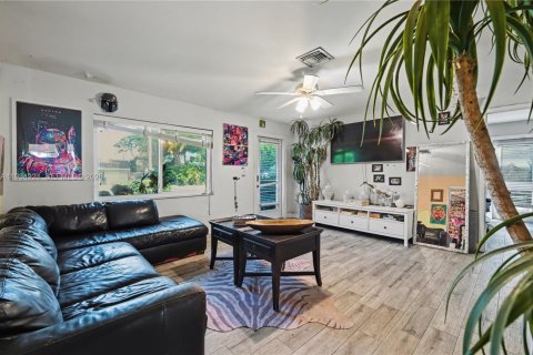 House in Fort Lauderdale, Florida 3 bedrooms, 117.06 sq.m. № 1992962 - photo 6