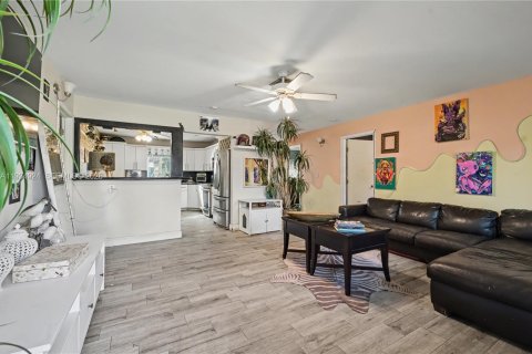 House in Fort Lauderdale, Florida 3 bedrooms, 117.06 sq.m. № 1992962 - photo 4