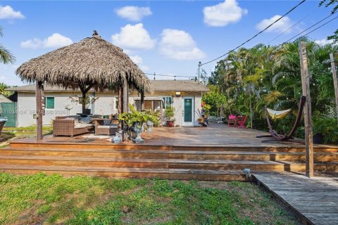 House in Fort Lauderdale, Florida 3 bedrooms, 117.06 sq.m. № 1992962 - photo 19