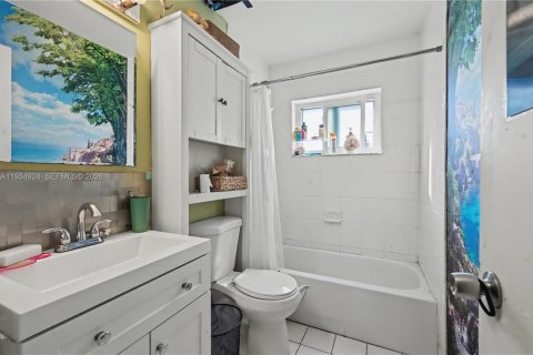 House in Fort Lauderdale, Florida 3 bedrooms, 117.06 sq.m. № 1992962 - photo 14