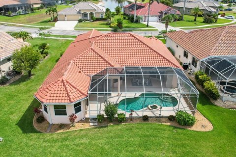 House in North Port, Florida 3 bedrooms, 226.87 sq.m. № 1829337 - photo 9