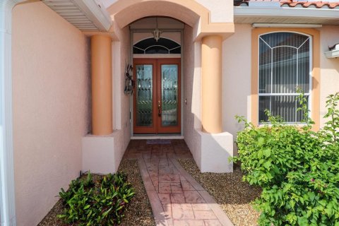 House in North Port, Florida 3 bedrooms, 226.87 sq.m. № 1829337 - photo 3
