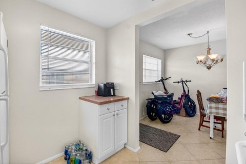 Copropriété à vendre à Boynton Beach, Floride: 1 chambre, 57.97 m2 № 2083696 - photo 5