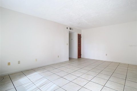 Condominio en venta en Cocoa, Florida, 2 dormitorios, 75.81 m2 № 1559077 - foto 3