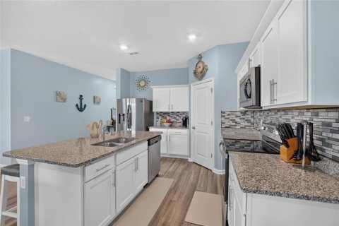 House in Ruskin, Florida 4 bedrooms, 228.54 sq.m. № 2314361 - photo 8