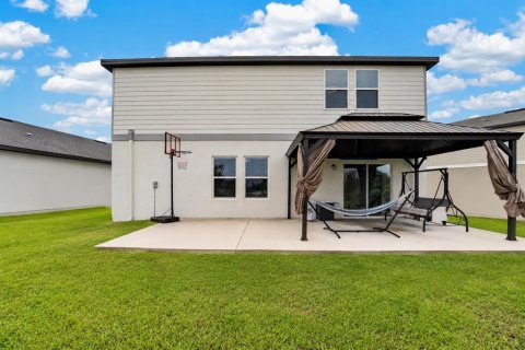 House in Ruskin, Florida 4 bedrooms, 228.54 sq.m. № 2314361 - photo 2