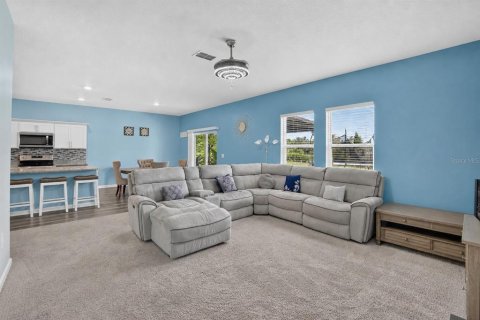 House in Ruskin, Florida 4 bedrooms, 228.54 sq.m. № 2314361 - photo 14