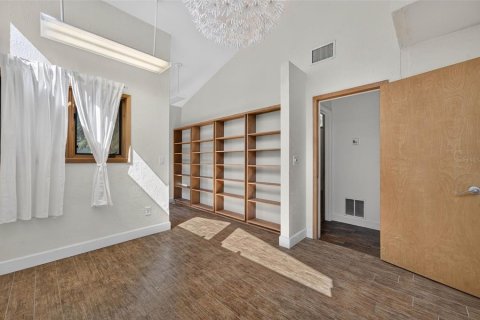 Villa ou maison à louer à Maitland, Floride: 3 chambres, 222.13 m2 № 2437069 - photo 19