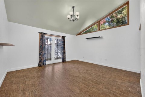 Villa ou maison à louer à Maitland, Floride: 3 chambres, 222.13 m2 № 2437069 - photo 15