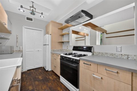 Villa ou maison à louer à Maitland, Floride: 3 chambres, 222.13 m2 № 2437069 - photo 9