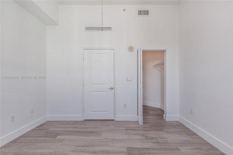 Copropriété à louer à North Bay Village, Floride: 2 chambres, 116.22 m2 № 2170889 - photo 29