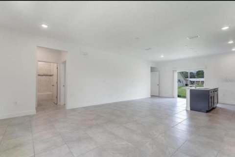 Villa ou maison à louer à Ocala, Floride: 4 chambres, 146.6 m2 № 1850237 - photo 9