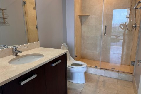 Condo in Sunny Isles Beach, Florida, 3 bedrooms № 2075245 - photo 30