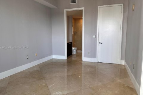 Condo in Sunny Isles Beach, Florida, 3 bedrooms № 2075245 - photo 28