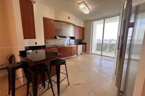 Condo in Sunny Isles Beach, Florida, 3 bedrooms № 2075245 - photo 3
