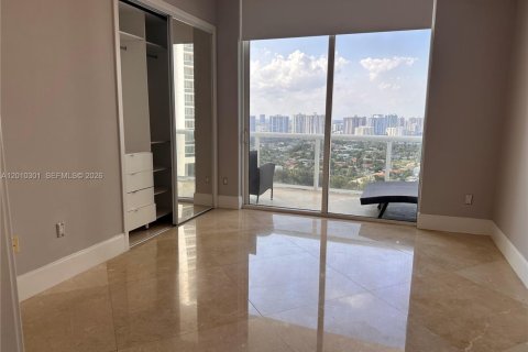 Condo in Sunny Isles Beach, Florida, 3 bedrooms № 2075245 - photo 29