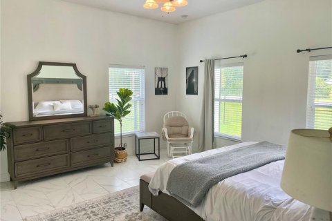 House in Wesley Chapel, Florida 3 bedrooms, 164.81 sq.m. № 1343608 - photo 9