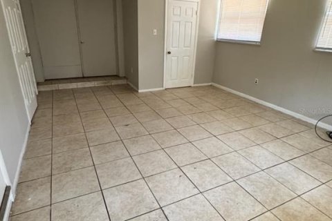 House in Winter Haven, Florida 4 bedrooms, 177.26 sq.m. № 1898678 - photo 5