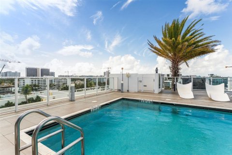 Condo in Bay Harbor Islands, Florida, 2 bedrooms  № 1845478 - photo 19