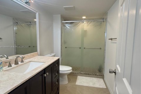 Condo in Deerfield Beach, Florida, 2 bedrooms  № 1933658 - photo 18