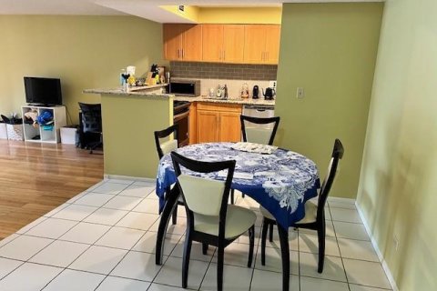 Copropriété à louer à Lauderhill, Floride: 1 chambre, 74.32 m2 № 2243881 - photo 7