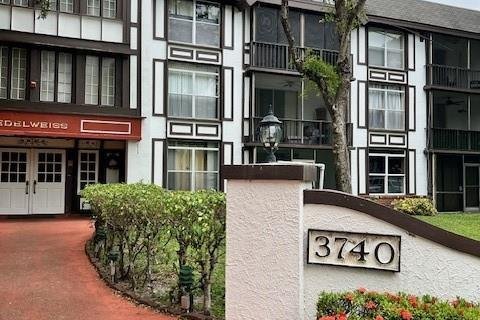 Copropriété à louer à Lauderhill, Floride: 1 chambre, 74.32 m2 № 2243881 - photo 2
