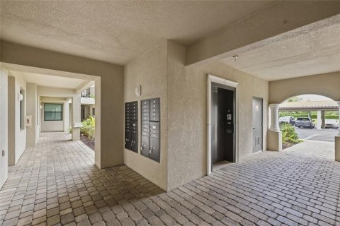 Copropriété à vendre à Lakewood Ranch, Floride: 2 chambres, 104.14 m2 № 2378255 - photo 3