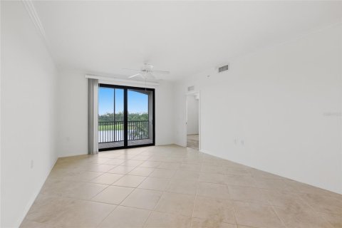 Copropriété à vendre à Lakewood Ranch, Floride: 2 chambres, 104.14 m2 № 2378255 - photo 13