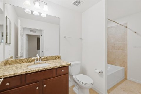 Copropriété à vendre à Lakewood Ranch, Floride: 2 chambres, 104.14 m2 № 2378255 - photo 25
