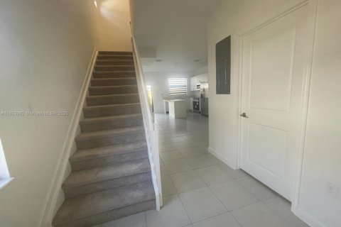 Touwnhouse à louer à Miami, Floride: 3 chambres, 170.01 m2 № 1871879 - photo 17