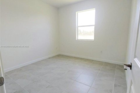 Propiedad comercial en alquiler en Homestead, Florida, 2 dormitorios № 1934490 - foto 7