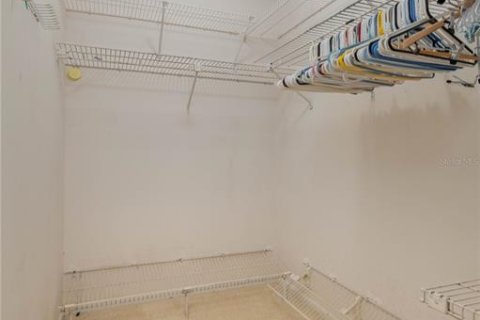 Купить кондоминиум в Лейк-Уэльс, Флорида 7 комнат, 101.08м2, № 2228360 - фото 15