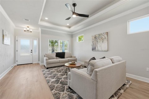 House in Gainesville, Florida 3 bedrooms, 148.83 sq.m. № 2092823 - photo 12