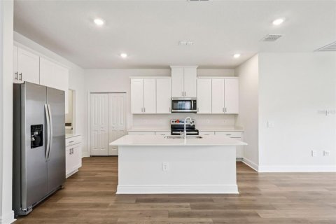 Casa en venta en Minneola, Florida, 4 dormitorios, 193.42 m2 № 2234558 - foto 11