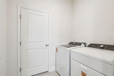 Casa en venta en Minneola, Florida, 4 dormitorios, 193.42 m2 № 2234558 - foto 16
