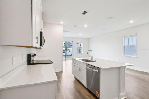 Casa en venta en Minneola, Florida, 4 dormitorios, 193.42 m2 № 2234558 - foto 13