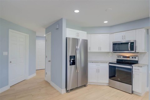 Casa en venta en Punta Gorda, Florida, 3 dormitorios, 142.79 m2 № 1679104 - foto 9