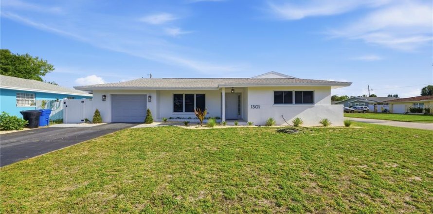 Casa en Saint Petersburg, Florida 4 dormitorios, 158.21 m2 № 2166614