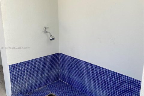 Condo in Miami Beach, Florida, 2 bedrooms  № 1864288 - photo 22