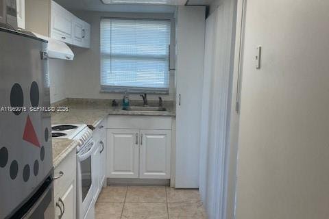 Снять в аренду кондоминиум в Халландейл-Бич, Флорида 1 спальня, 61.32м2, № 2030704 - фото 3