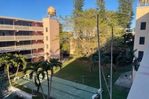 Снять в аренду кондоминиум в Халландейл-Бич, Флорида 1 спальня, 61.32м2, № 2030704 - фото 21