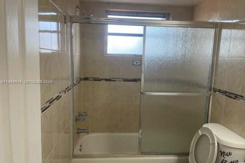 Снять в аренду кондоминиум в Халландейл-Бич, Флорида 1 спальня, 61.32м2, № 2030704 - фото 16