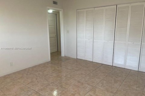 Снять в аренду кондоминиум в Халландейл-Бич, Флорида 1 спальня, 61.32м2, № 2030704 - фото 12