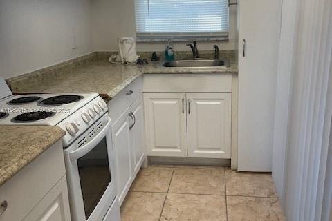 Снять в аренду кондоминиум в Халландейл-Бич, Флорида 1 спальня, 61.32м2, № 2030704 - фото 5