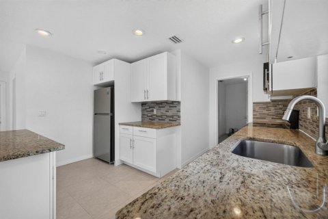 Casa en venta en Stuart, Florida, 3 dormitorios, 124.86 m2 № 2387812 - foto 12