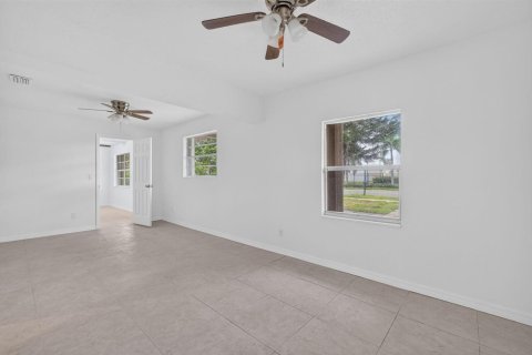 Casa en venta en Stuart, Florida, 3 dormitorios, 124.86 m2 № 2387812 - foto 18