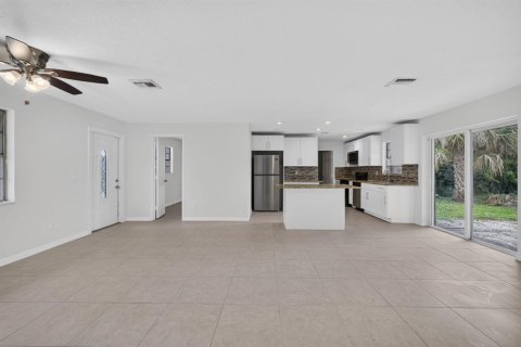 Casa en venta en Stuart, Florida, 3 dormitorios, 124.86 m2 № 2387812 - foto 8
